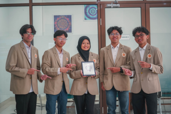 Mahasiswa FMIPA UGM Kembangkan PolPay (Jempol Payment), Inovasi Pembayaran Digital Berbasis Biometrik Sidik Jari Tanpa Kartu dan Ponsel