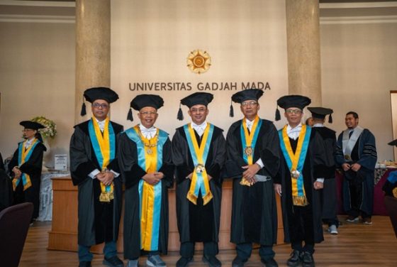 Prof. Dr. Fajar Adi Kusomo, S.Si., M.Si. Dikukuhkan sebagai Guru Besar Bidang Sistem Dinamik FMIPA UGM