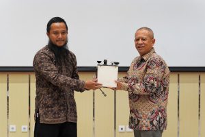 FMIPA UGM Terima Hibah Aset Negara dari ESDM untuk Dukung Riset Pengelolaan Sumber Daya Indonesia